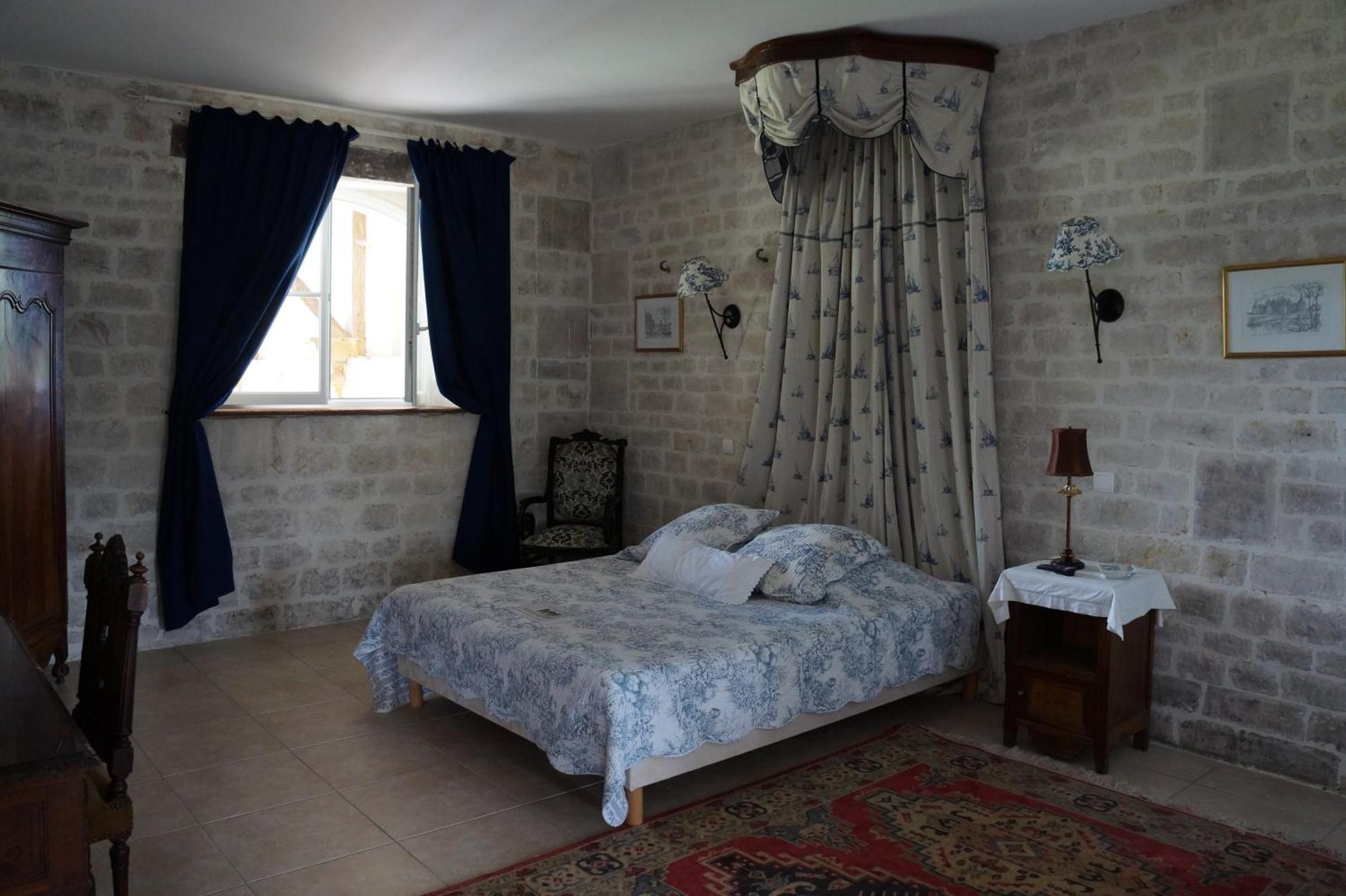 Domaine Des Chais Thénac Pokoj fotografie