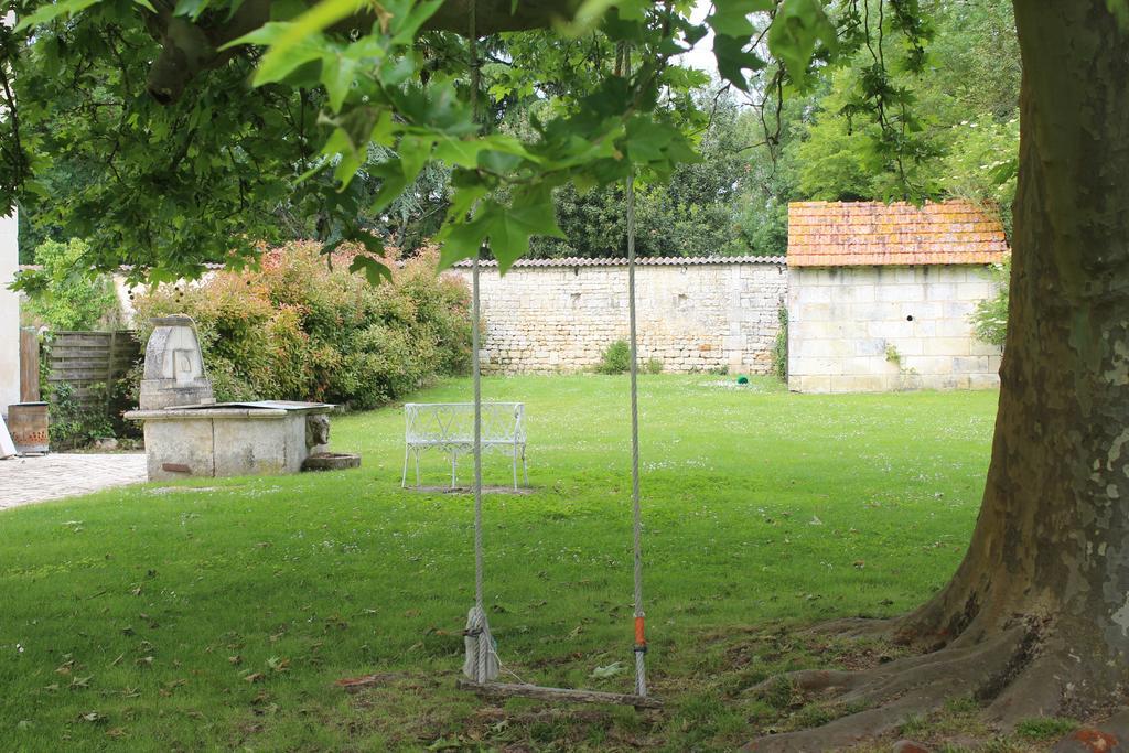 Domaine Des Chais Thénac Exteriér fotografie