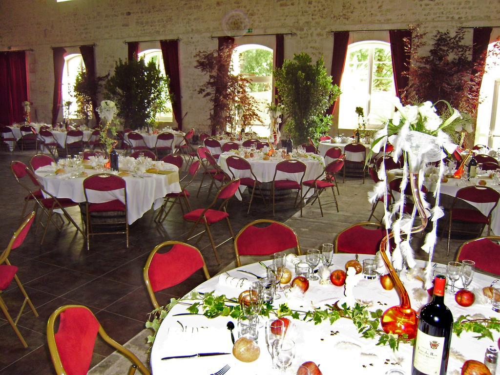Domaine Des Chais Thénac Exteriér fotografie